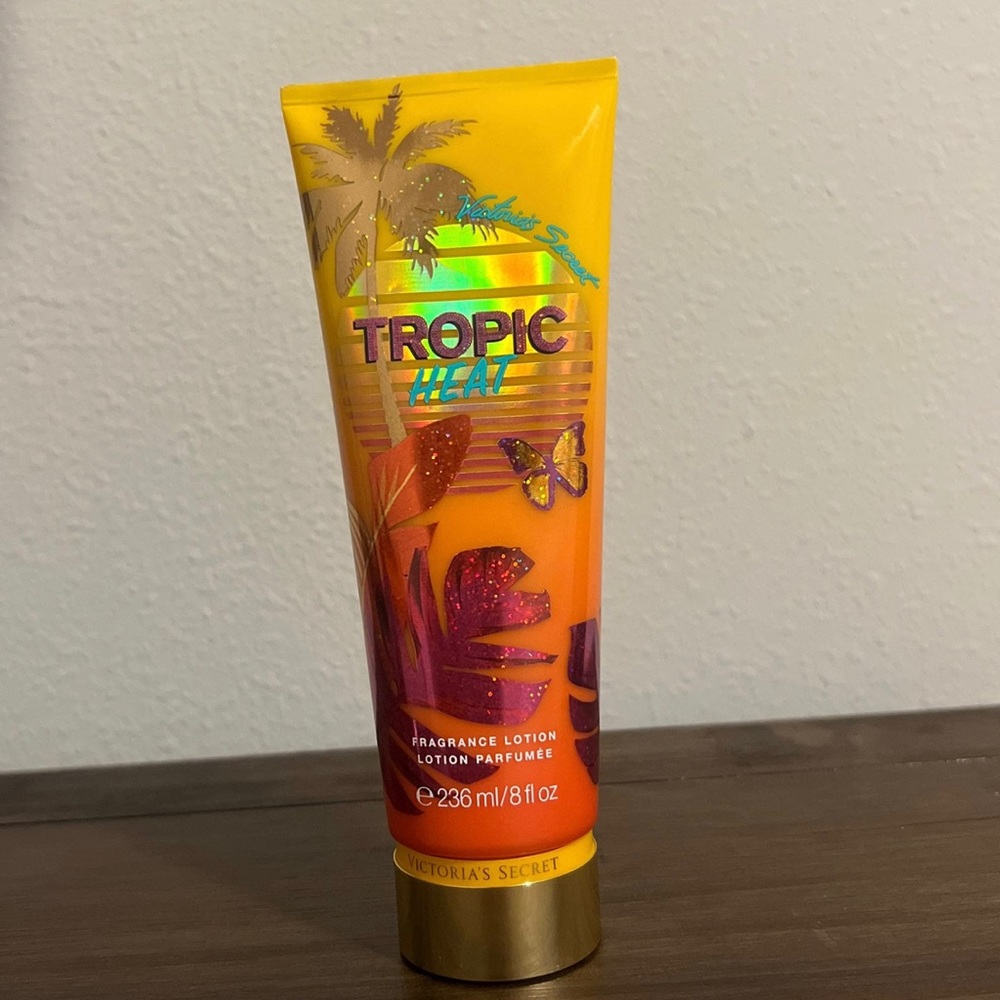 Victoria’s Secret Tropic Heat Fragrance Lotion